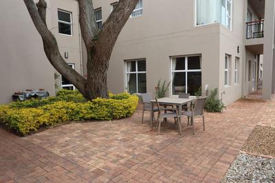 Apartment / Flat For Sale in Durbanville, Durbanville