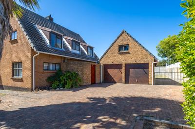 House For Sale in Goedemoed, Durbanville