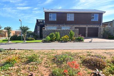 House For Sale in Strandfontein, Strandfontein