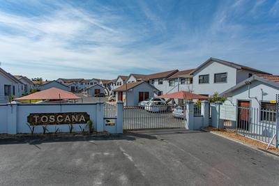 Apartment / Flat For Rent in Protea Heights, Brackenfell